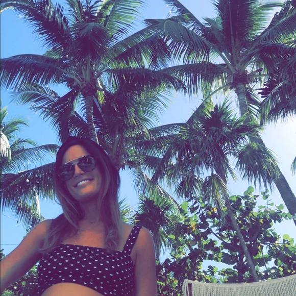 Meet your Posher, Samantha - Picture 1 of 1